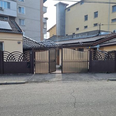 La Bebe 3 Apartment Hunedoara Exterior photo